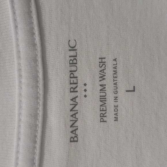 NWT Mens Comfortable Short Sleeve Banana Republic Premium Wash Graphic Tee - Picture 3 of 8